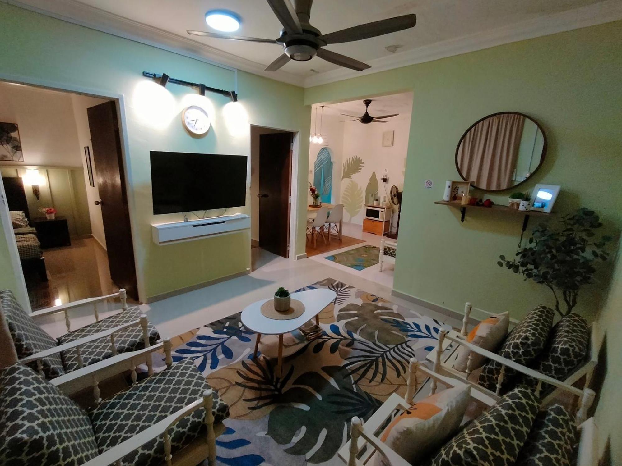 Mini Green Homestay Кулай Екстер'єр фото